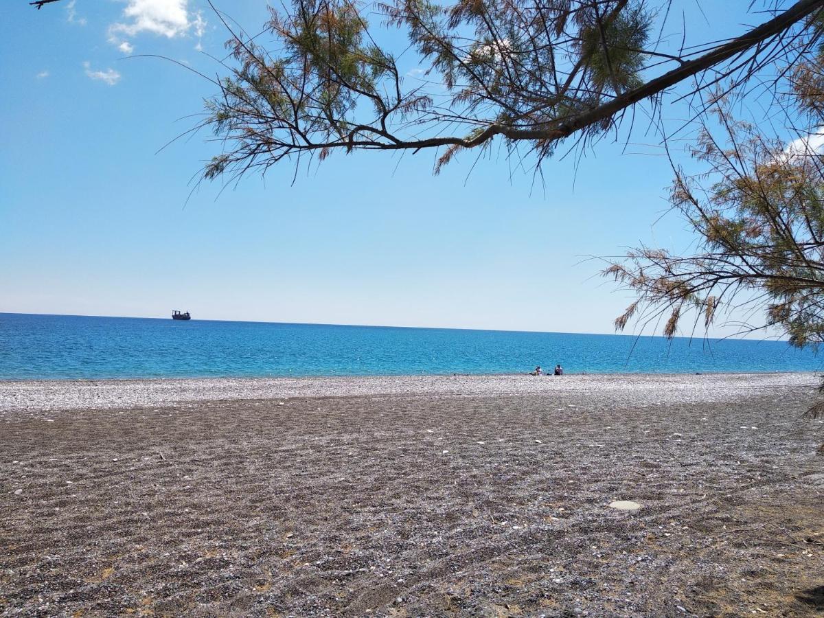 Rita Mare Seafront Heated Pools Vilă Gennadi
